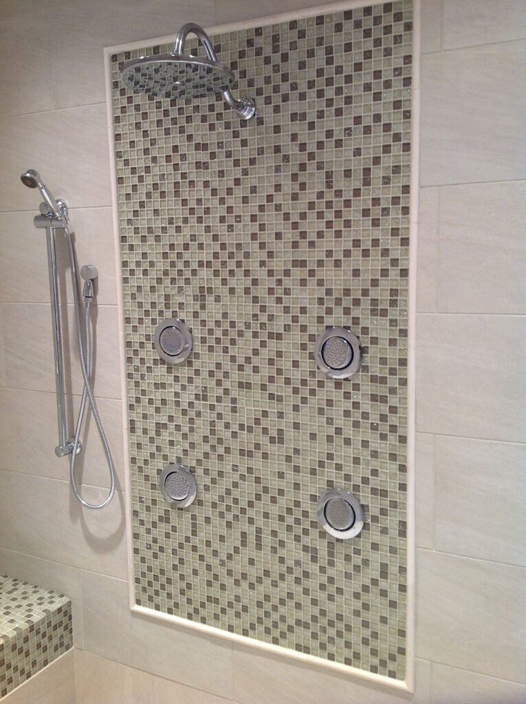 051Tile Bathroom