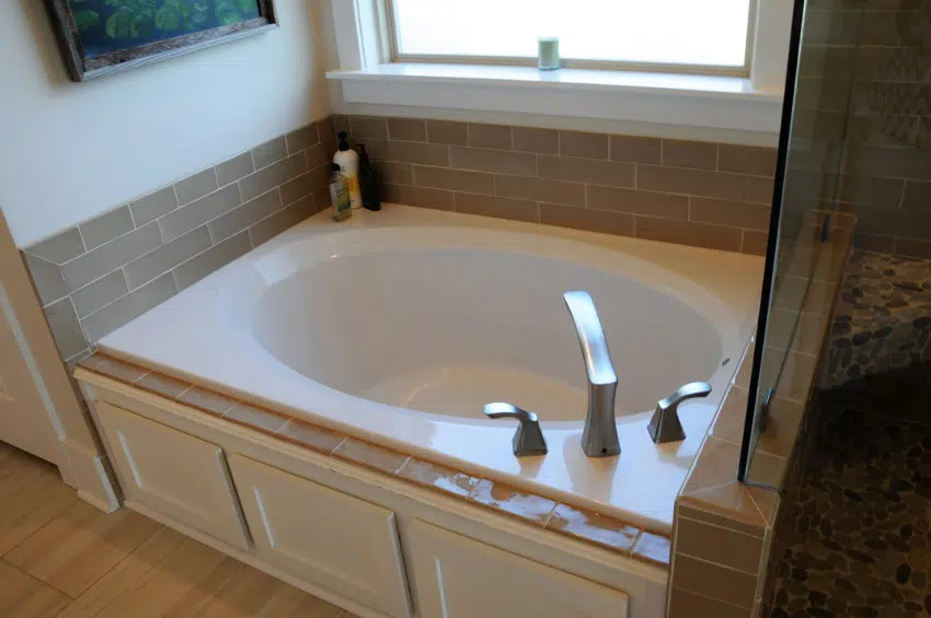 MB Tub
