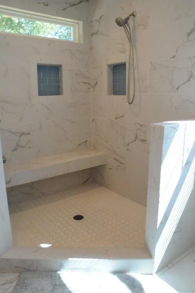 Thompson MB Shower 2